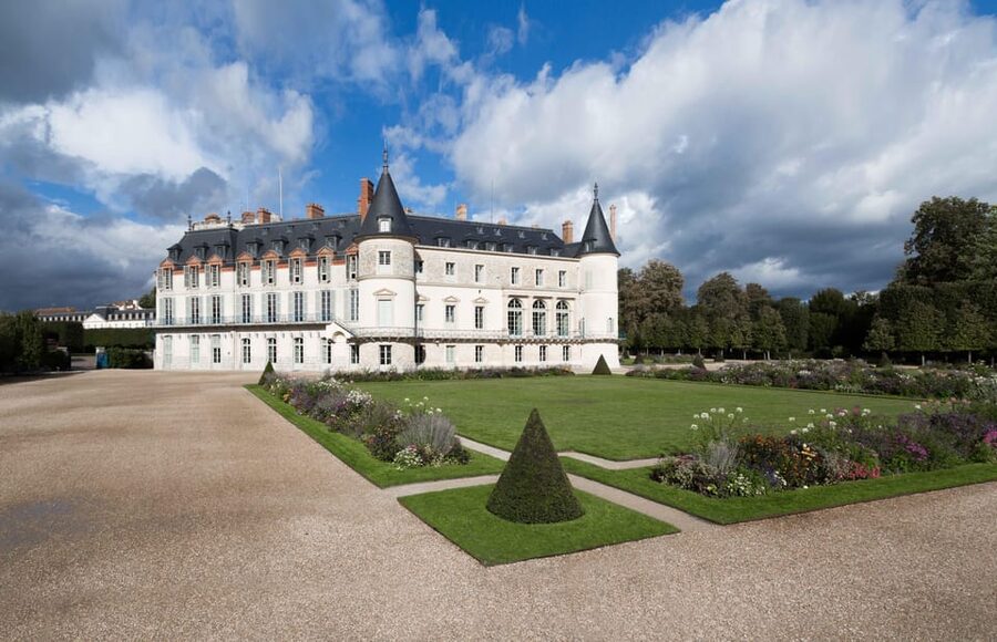 Chateau of Rambouillet Entrance Ticket - The park, forest setting, and time beyond the rooms