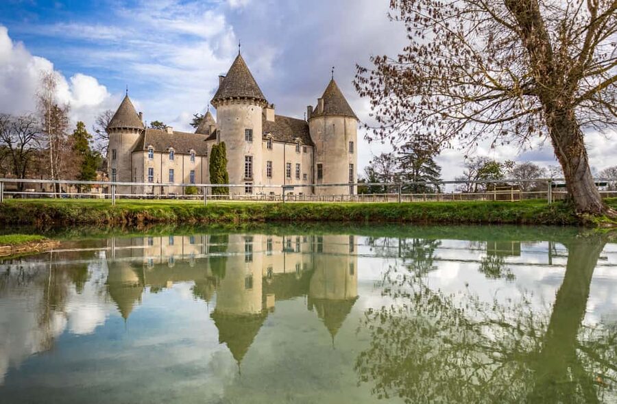 Check out the Château de Savigny museums: planes, cars, motorcycles... - Why this castle visit is so different