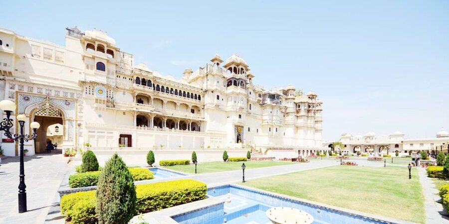 City Palace Udaipur Express visits with english speaks guide - Art, history, and the views from the hill