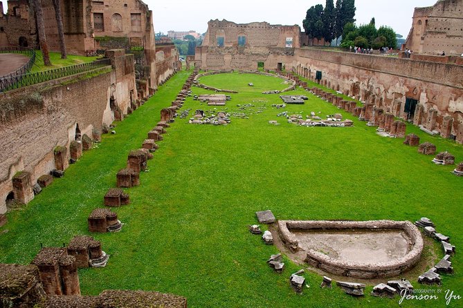 Colosseum Special Access on Arena Floor, Roman Forum and Palaces - Guide quality makes the difference