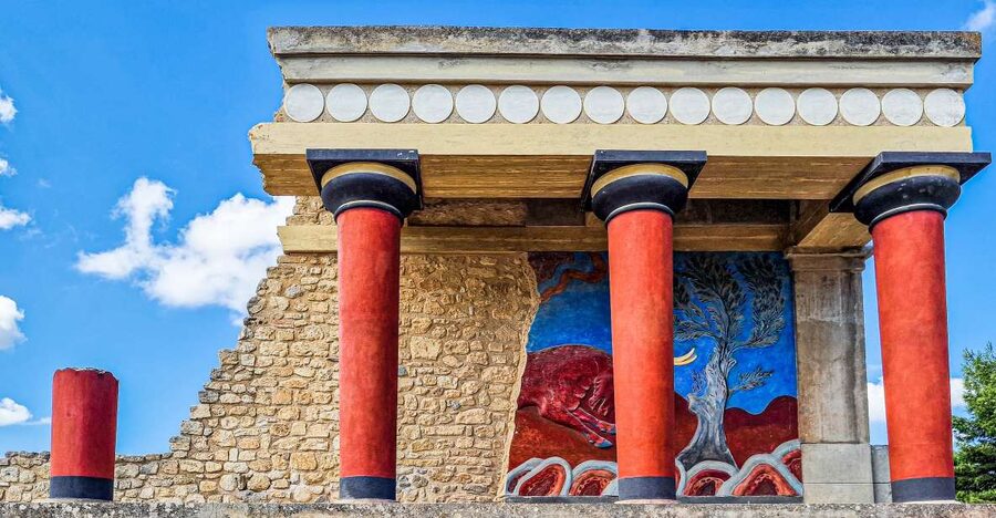 Crete: Knossos Palace and Museum Skip the line Guided tour - Knossos: two hours with the Minoans