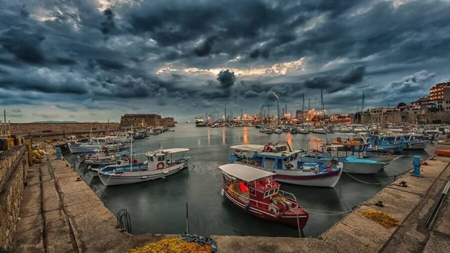 Crete: Knossos Palace and Museum Skip the line Guided tour - Heraklion on your own schedule