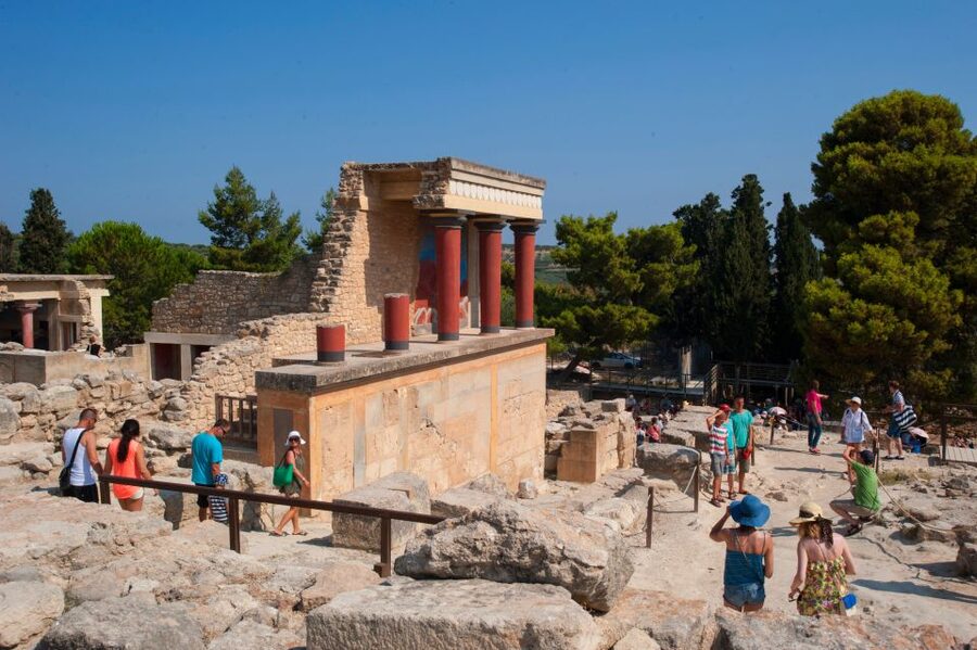 Crete: Knossos Palace and Museum Skip the line Guided tour - Pickup from Crete’s resort towns