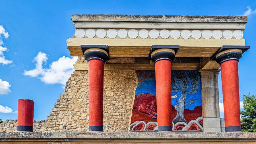 Crete: Knossos Palace, Archaeological Museum & Heraklion - Who should book this experience?
