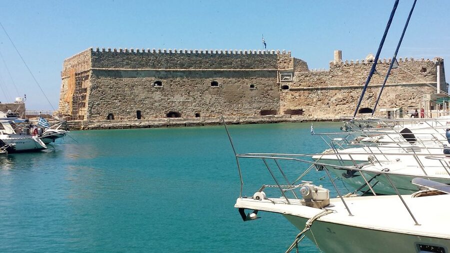 Crete: Knossos Palace & Heraklion Guided Tour - Three hours in Heraklion: choose your priorities