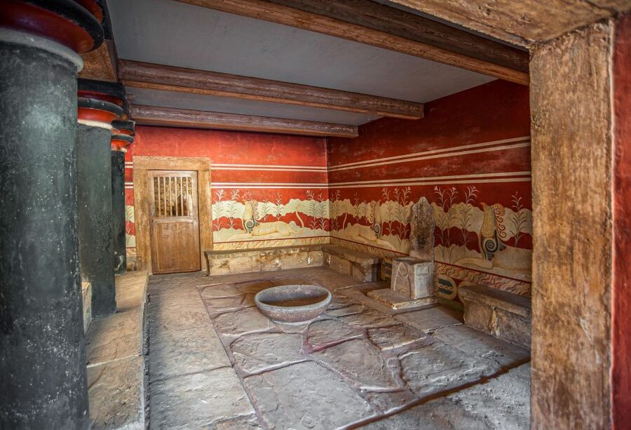 Crete: Lasithi Plateau & Knossos Palace Tour - Guides, languages, and the pace of the day