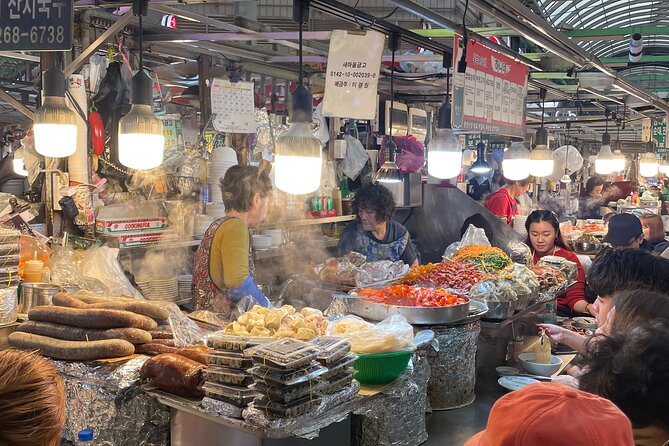 Customizable Seoul Private Tour Palaces Food and Markets - Bukchon’s Quiet Lanes and Steep Walks