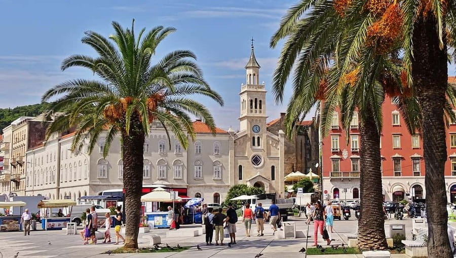 Diocletian's Palace and Old Town SMALL GROUP Walking Tour - Inside Diocletian’s Palace for 90 minutes