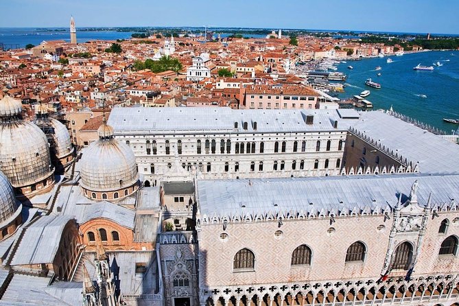 Doge's Palace small group or private tour with a local guide - The Armory, where politics turns practical