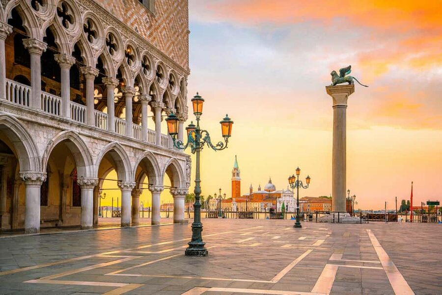 Doge’s Palace & St. Mark’s Basilica Tickets + Tour Options - Entering Doge’s Palace and the halls of Venetian power