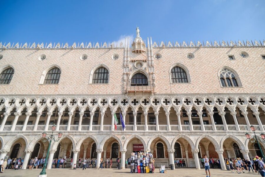 Doge's Palace & St. Mark's Basilica with Terrace Access Tour - Who should book this Venice tour?