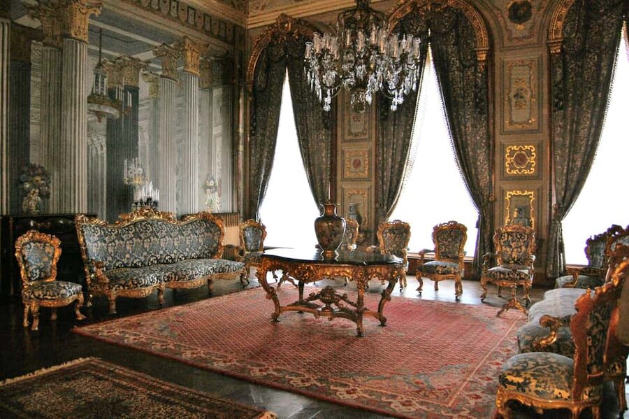 Dolmabahce Palace & Harem Skip-the-Line Entry & Audio Guide - Key Points to Know Before You Go
