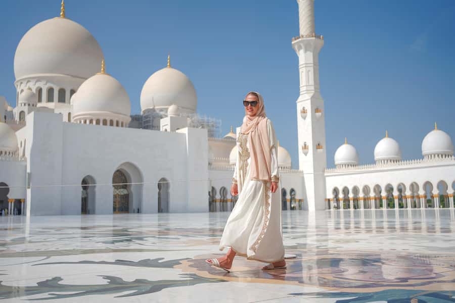 Dubai: Abu Dhabi Grand Mosque, Palace, and Heritage Village - Who should book this Abu Dhabi trip?