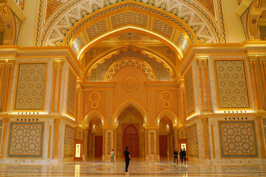 Dubai: Abu Dhabi Grand Mosque, Palace, and Heritage Village - Is $75 good value?