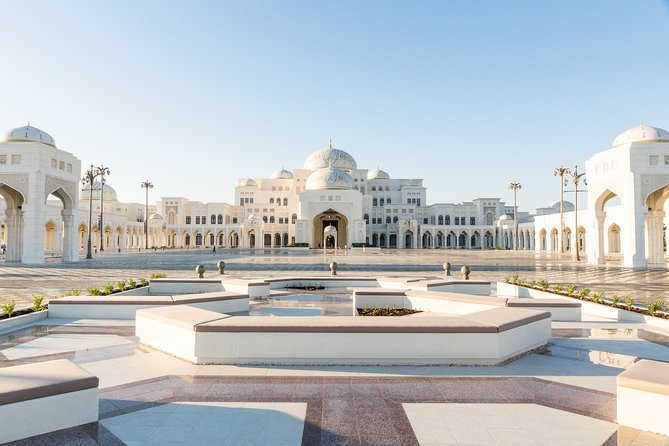 Dubai to Abu Dhabi Day Trip: Grand Mosque, Palace & Etihad Towers - Louvre Abu Dhabi: a ten-minute picture stop
