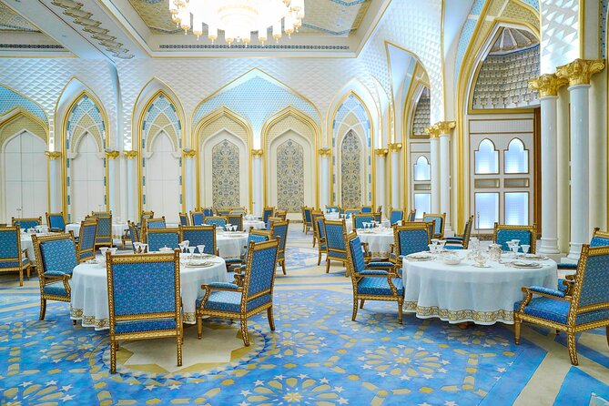 Dubai to Abu Dhabi Day Trip: Grand Mosque, Palace & Etihad Towers - Marina Mall gives you a practical lunch break