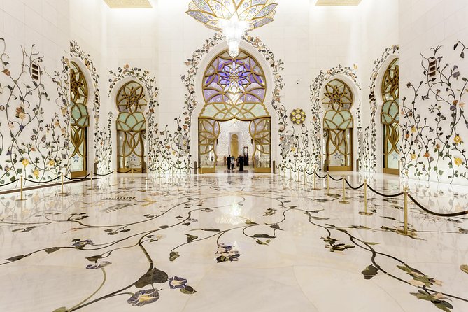 Dubai To Abu Dhabi: Grand Mosque, Royal Palace & Etihad Towers - Lunch near the mosque, with no fixed meal included