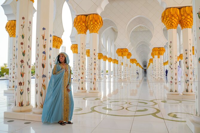 Dubai To Abu Dhabi: Grand Mosque, Royal Palace & Etihad Towers - Qasr Al Watan: a palace visit with independent exploration