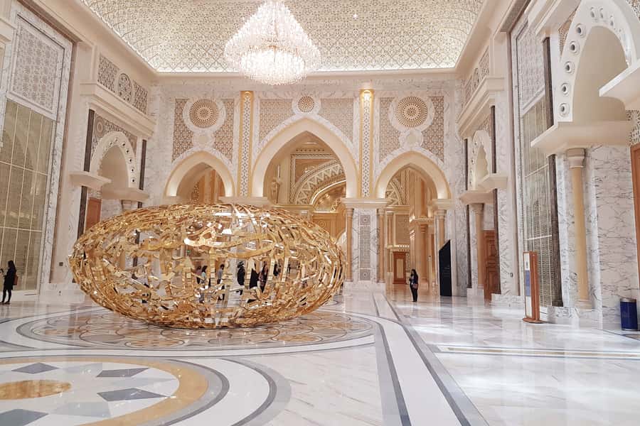 Dubai to Abu Dhabi Private Tour: Grand Mosque & Royal Palace - Lunch near the mosque, at your own cost