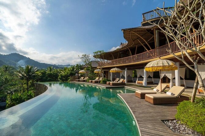 East Bali Tour: Gate of Heaven, Water Palace, Sleeping Gajah - Who should book this East Bali day trip?