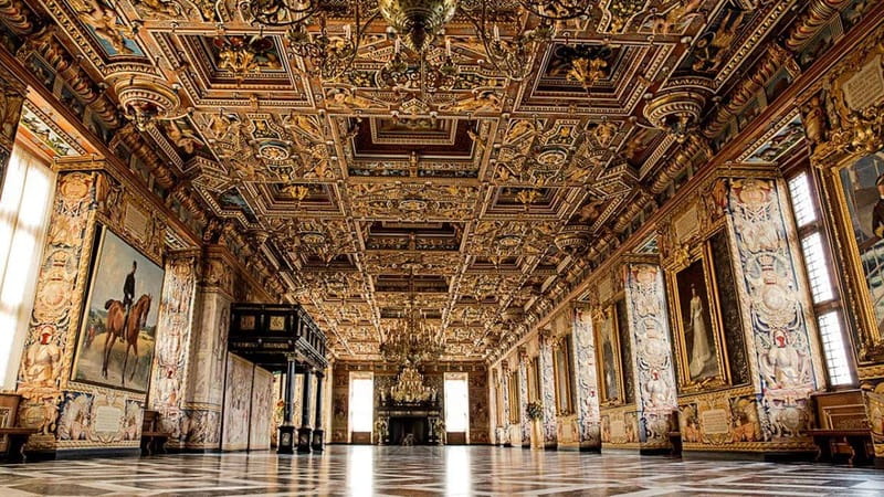 Easy Pace Tour of Kronborg Castle and Frederiksborg Palace - Kronborg Castle and the real Hamlet setting