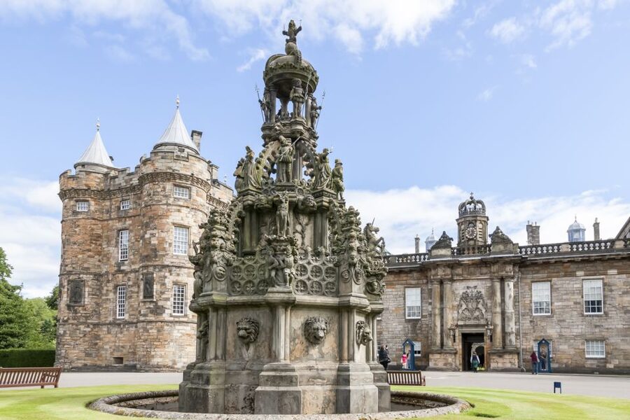 Edinburgh: Palace of Holyroodhouse Entry Ticket - Food, shopping, and a sensible visit length