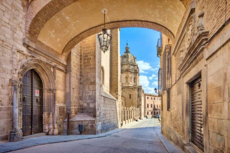 English Tour Toledo Complete with Patio-Palace House ⭐⭐⭐⭐⭐ - Toledo Cathedral and the Christian heart of the city
