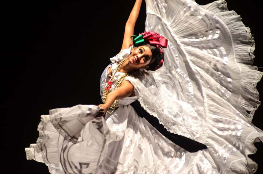 Enjoy the Folkloric Ballet at the Palacio de Bellas Artes - Why Amalia Hernández matters to the production