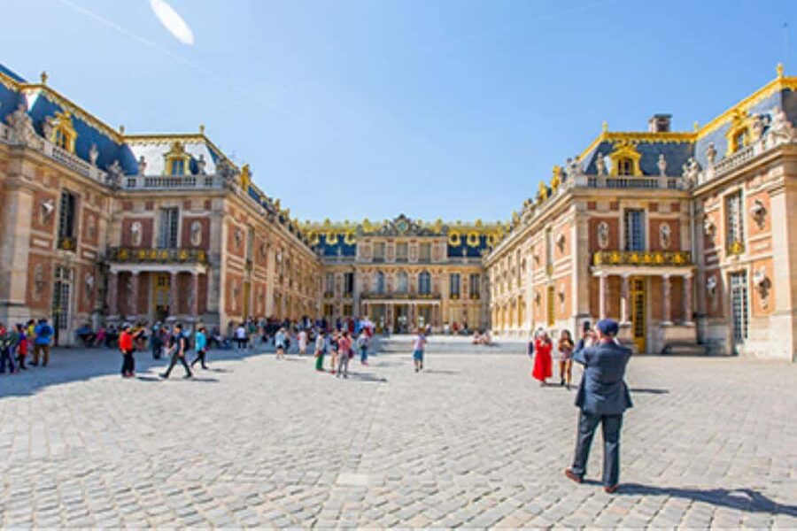 Excursion from Paris to Versailles Palace by Tootbus - Meeting at 23 Bd des Capucines
