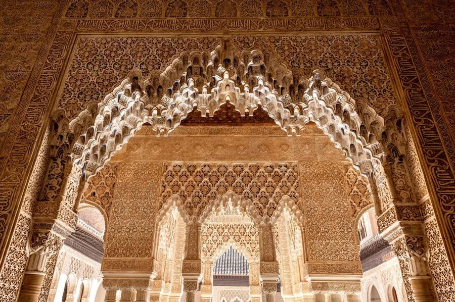 Fast-Track Alhambra & Nasrid Palaces Guided Tour - The Nasrid Palaces: the tour’s essential stop
