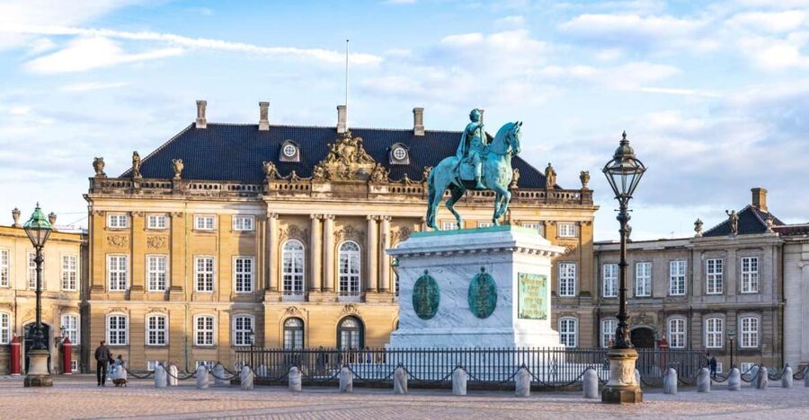 Fast-Track Amalienborg Palace Museum Copenhagen Private Tour - What the two-hour visit is really like