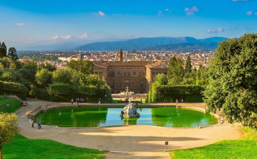 Florence: Palatina Gallery & Pitti Palace Guided Tour - Walking Through the 28 Rooms of the Palatine Gallery