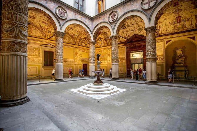 Florence: Palazzo Vecchio Skip-the-Line Entry Ticket - What Palazzo Vecchio tells you about Florence