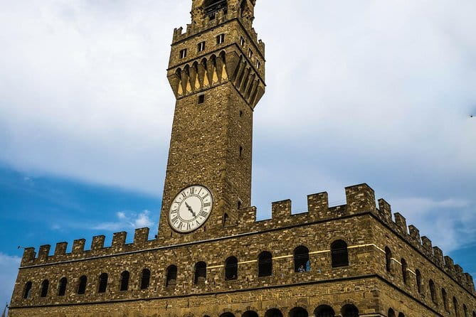 Florence: Palazzo Vecchio Skip-the-Line Entry Ticket - Michelozzo’s courtyard sets the mood