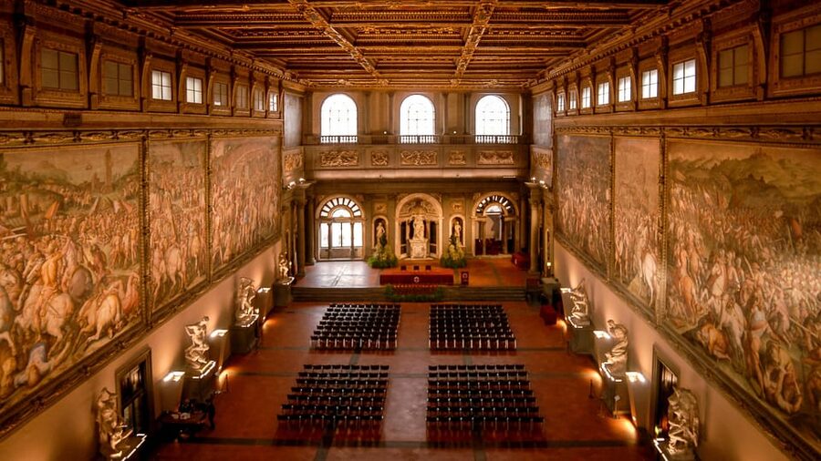 Florence:Palazzo Vecchio Skip-the-line Ticket & Audio Guide - The Courtyard of Michelozzo sets the tone