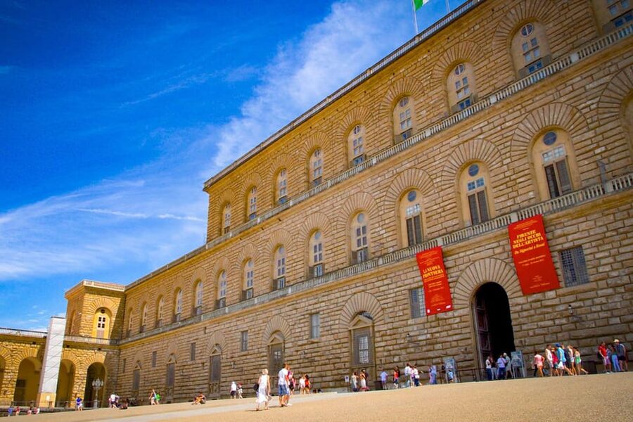 Florence: Pitti Palace and Boboli Gardens Ticket & eBook - The Palatine Gallery: paintings in grand rooms