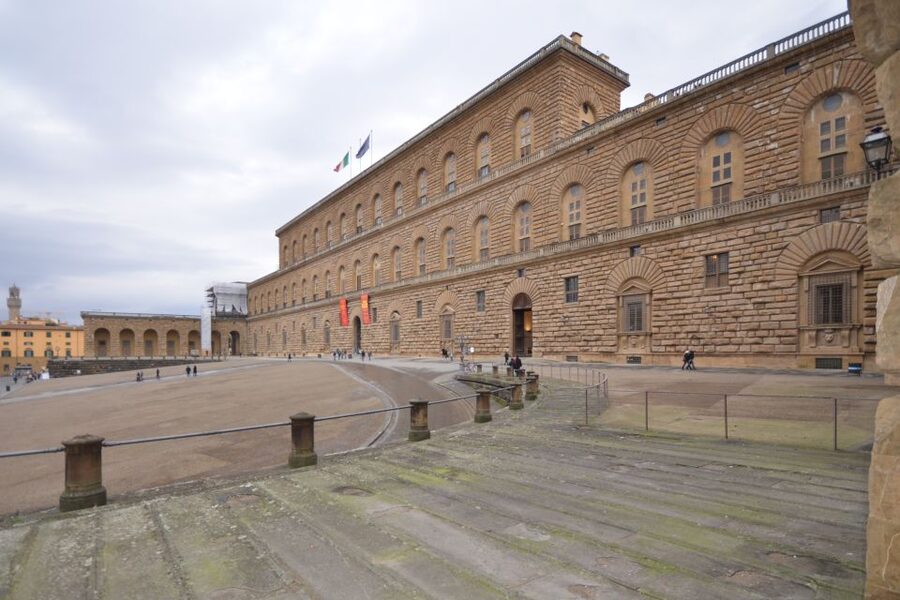 Florence: Pitti Palace, Boboli Garden, Palatine Gallery Tour - How much art can fit into three hours?