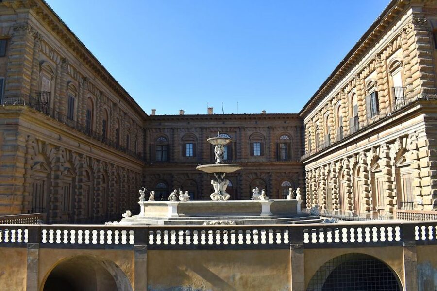 Florence: Pitti Palace Small Group Tour - Why Pitti Palace matters in Florence