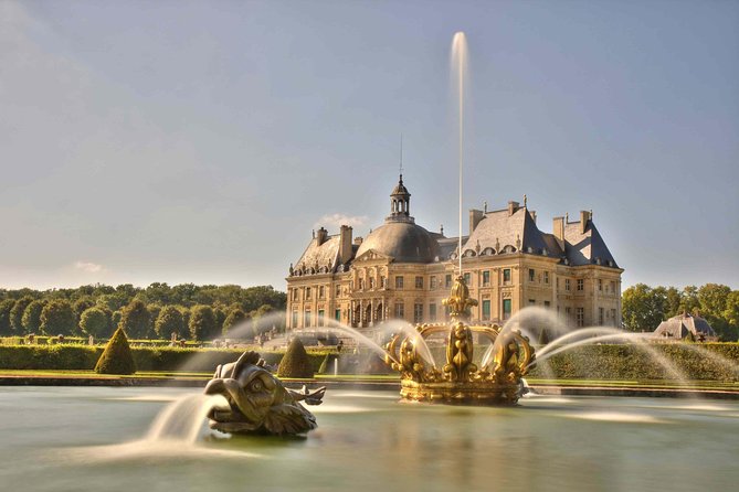 Fontainebleau and Vaux le Vicomte Chateaux Day Trip from Paris - The Gardens Are the Main Event at Vaux-le-Vicomte
