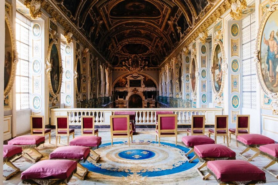 Fontainebleau: Palace Private Guided Tour with Ticket - Why Fontainebleau deserves your time