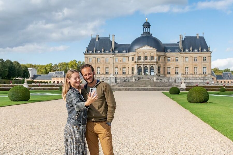 Fontainebleau & Vaux-le-Vicomte Châteaux Day Tour from Paris - Key things to know before booking