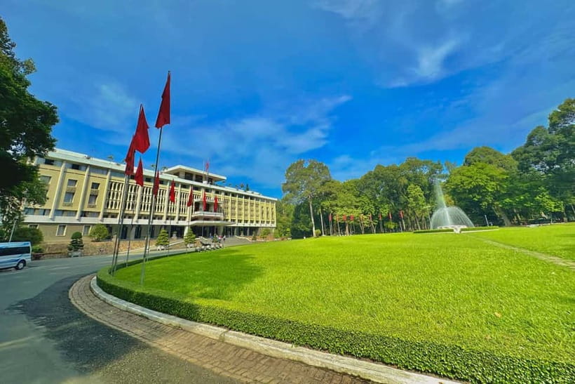 Free E-Sim War Remnants Museum & Independence Palace Tour - The War Remnants Museum, powerful and difficult
