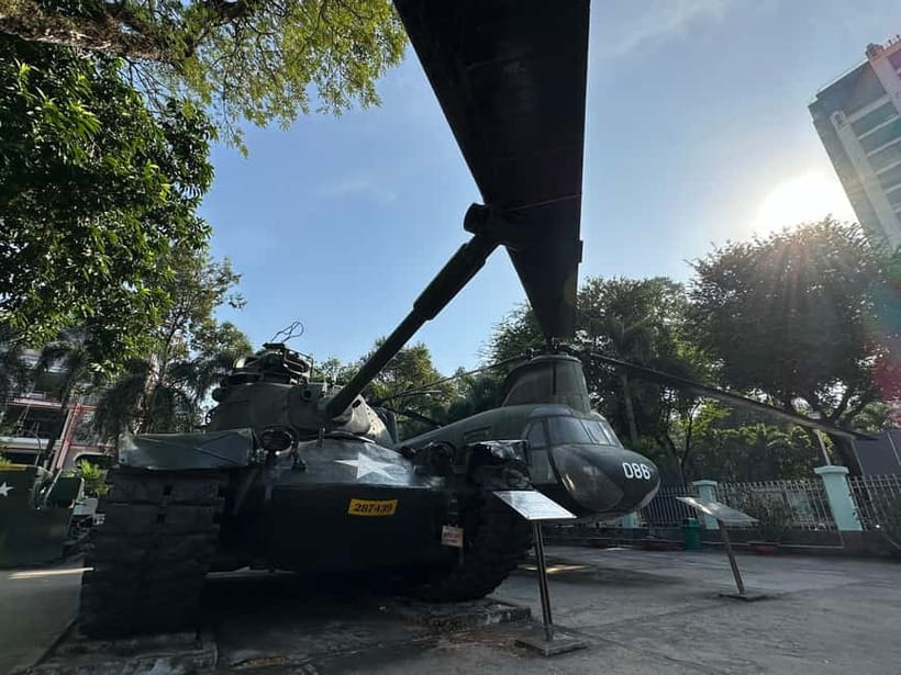 Free E-Sim War Remnants Museum & Independence Palace Tour - What the guide reports tell you about the experience