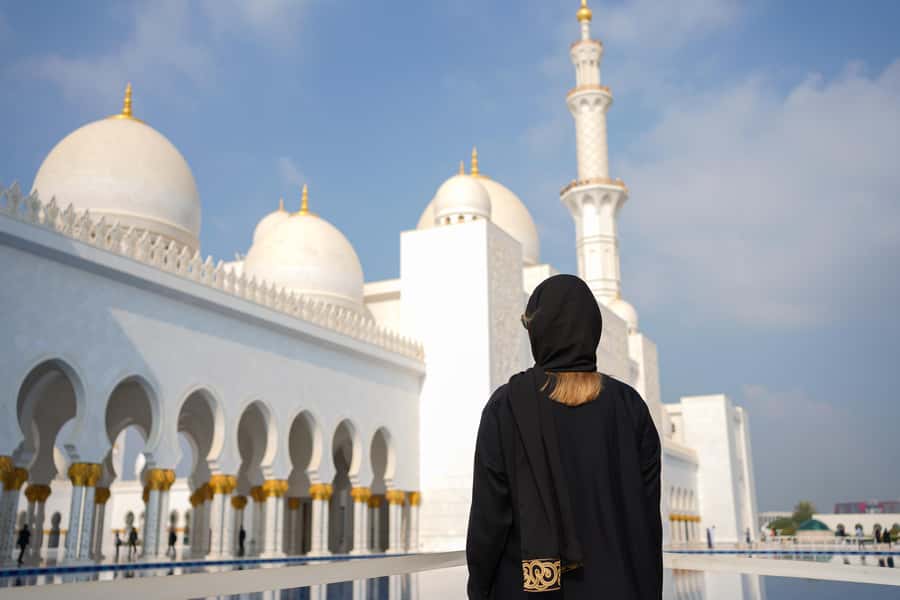 From Abu Dhabi: Grand Mosque, Royal Palace& Heritage Village - Sheikh Zayed Grand Mosque: save your best attention