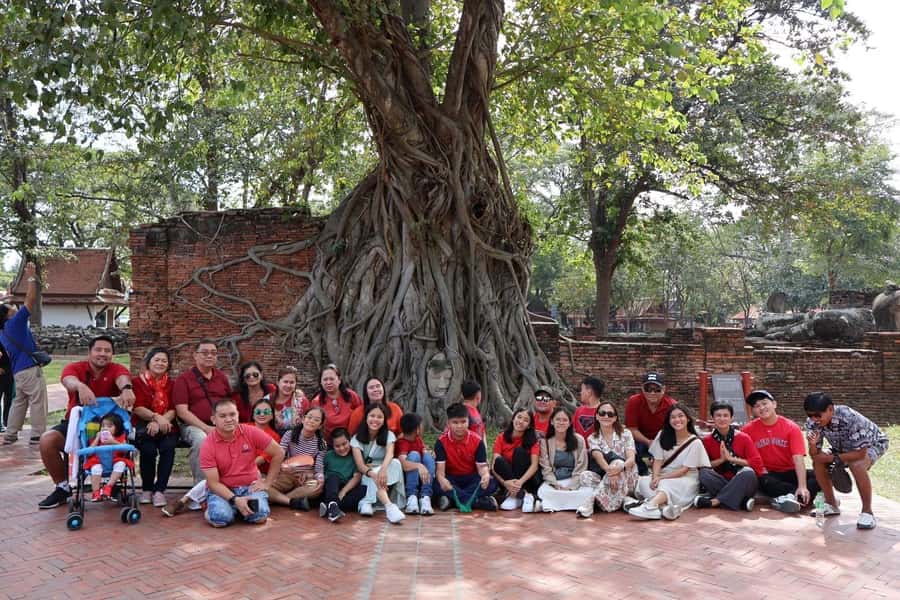 From Bangkok: Bang Pa-In Palace & Ayutthaya Private Trip - Transport, guides, and the private format