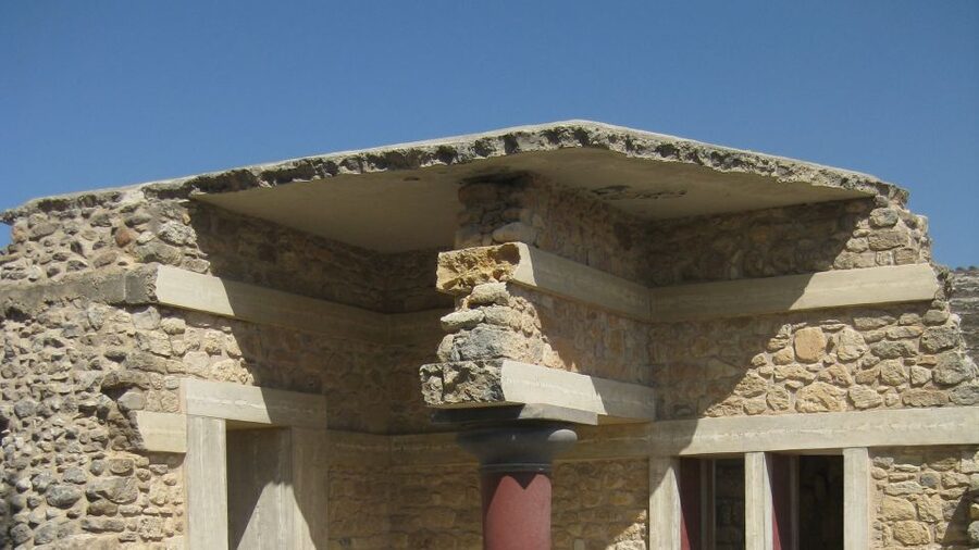 From Chania: Knossos Palace and Heraklion Full-Day Tour - The long ride east and the first short break