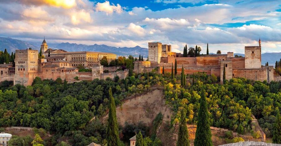 From Costa del Sol: Granada, Alhambra + Nasrid Palaces Tour - Who should book this Alhambra excursion?