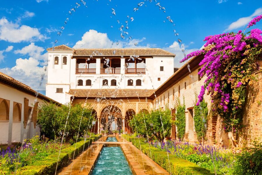 From Costa del Sol: Granada, Alhambra + Nasrid Palaces Tour - A short introduction to Granada before the palace