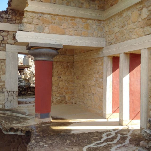 From Heraklion: Knossos Palace Entry Ticket and Private Tour - The Labyrinth and the story of the Minotaur