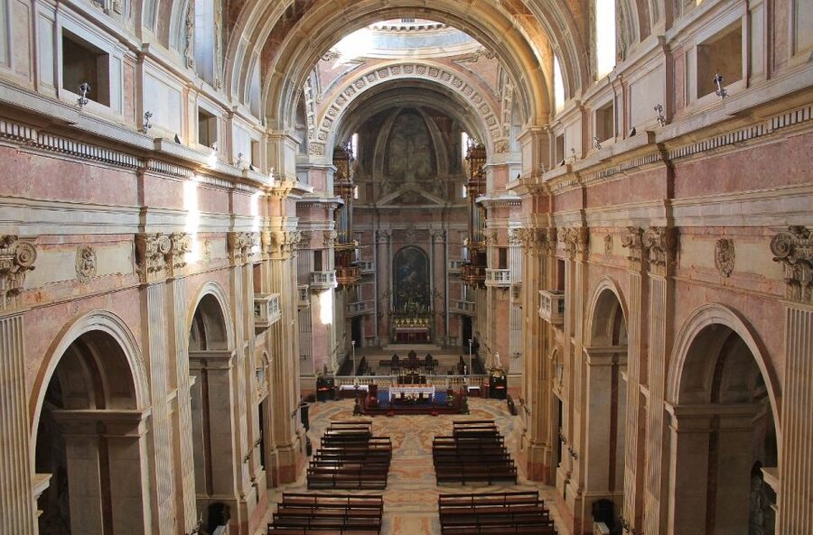 From Lisbon: Óbidos and Mafra Palace Private Tour - Who will get the most from this tour